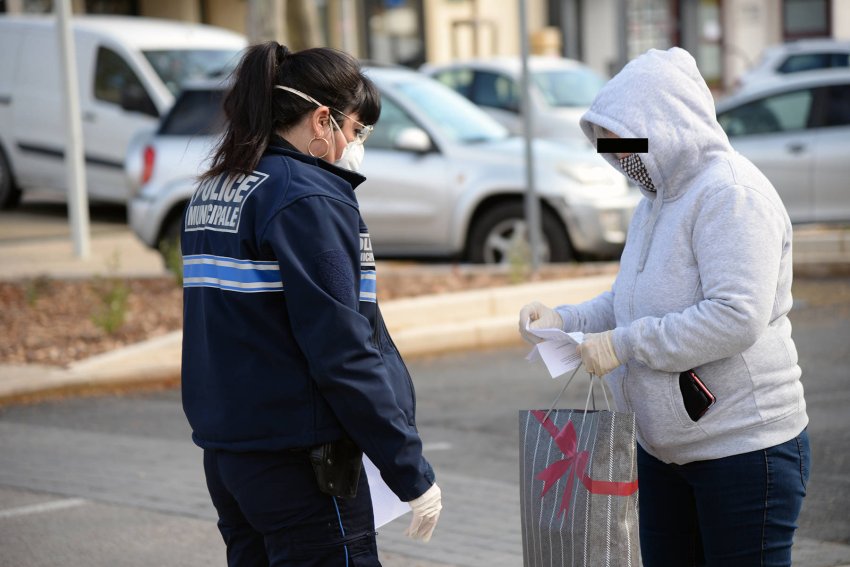 2020-03-26-controle-pm-clemenceau.jpg -