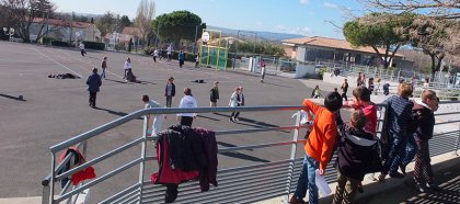 jeunesse-periscolaire-cour-ecole-eschollier.jpg jeunesse periscolaire cour ecole eschollier